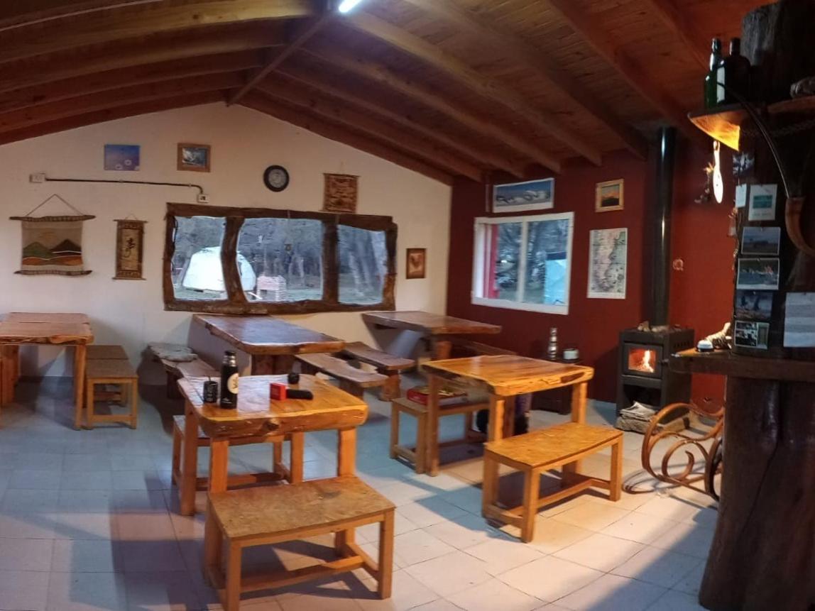 Camping Rio De Las Vueltas El Chalten Ngoại thất bức ảnh