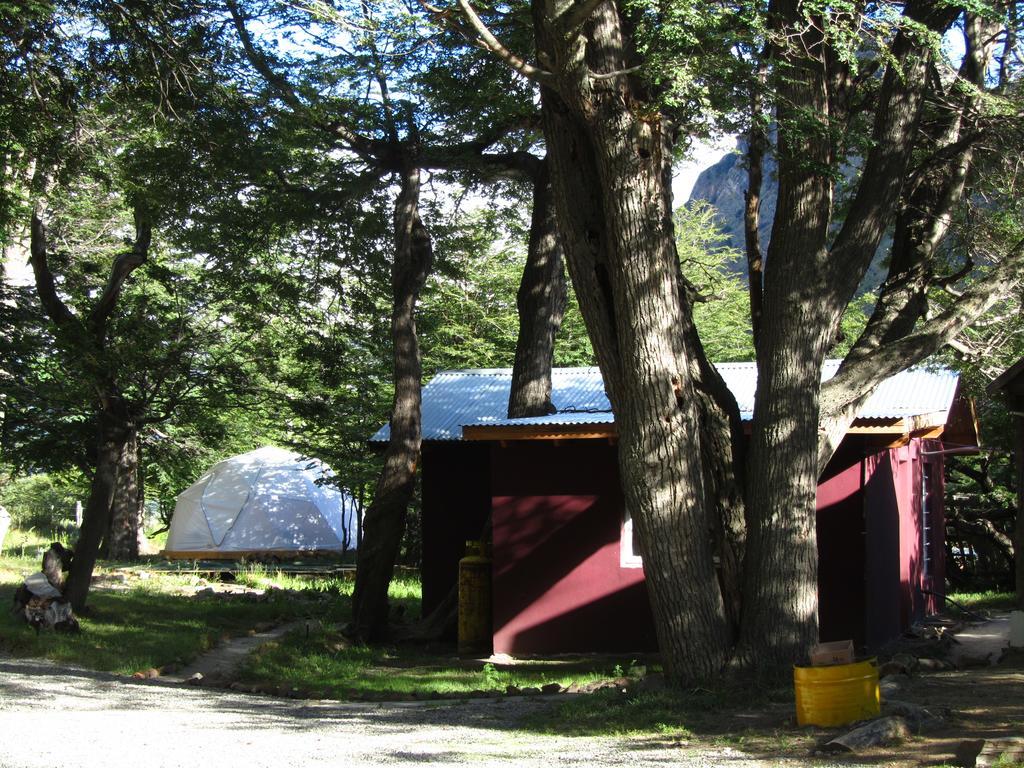 Camping Rio De Las Vueltas El Chalten Ngoại thất bức ảnh