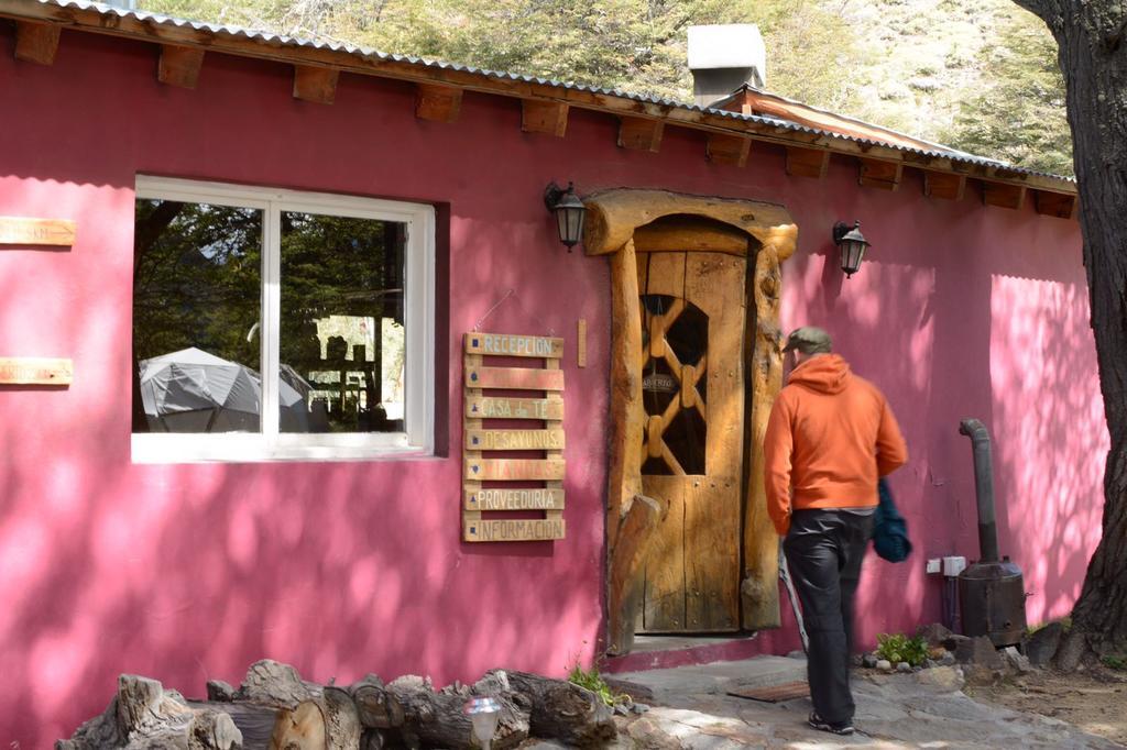 Camping Rio De Las Vueltas El Chalten Ngoại thất bức ảnh