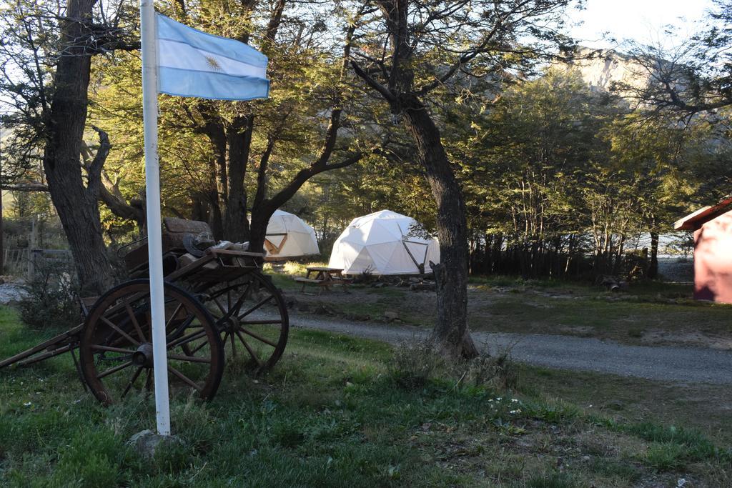 Camping Rio De Las Vueltas El Chalten Ngoại thất bức ảnh